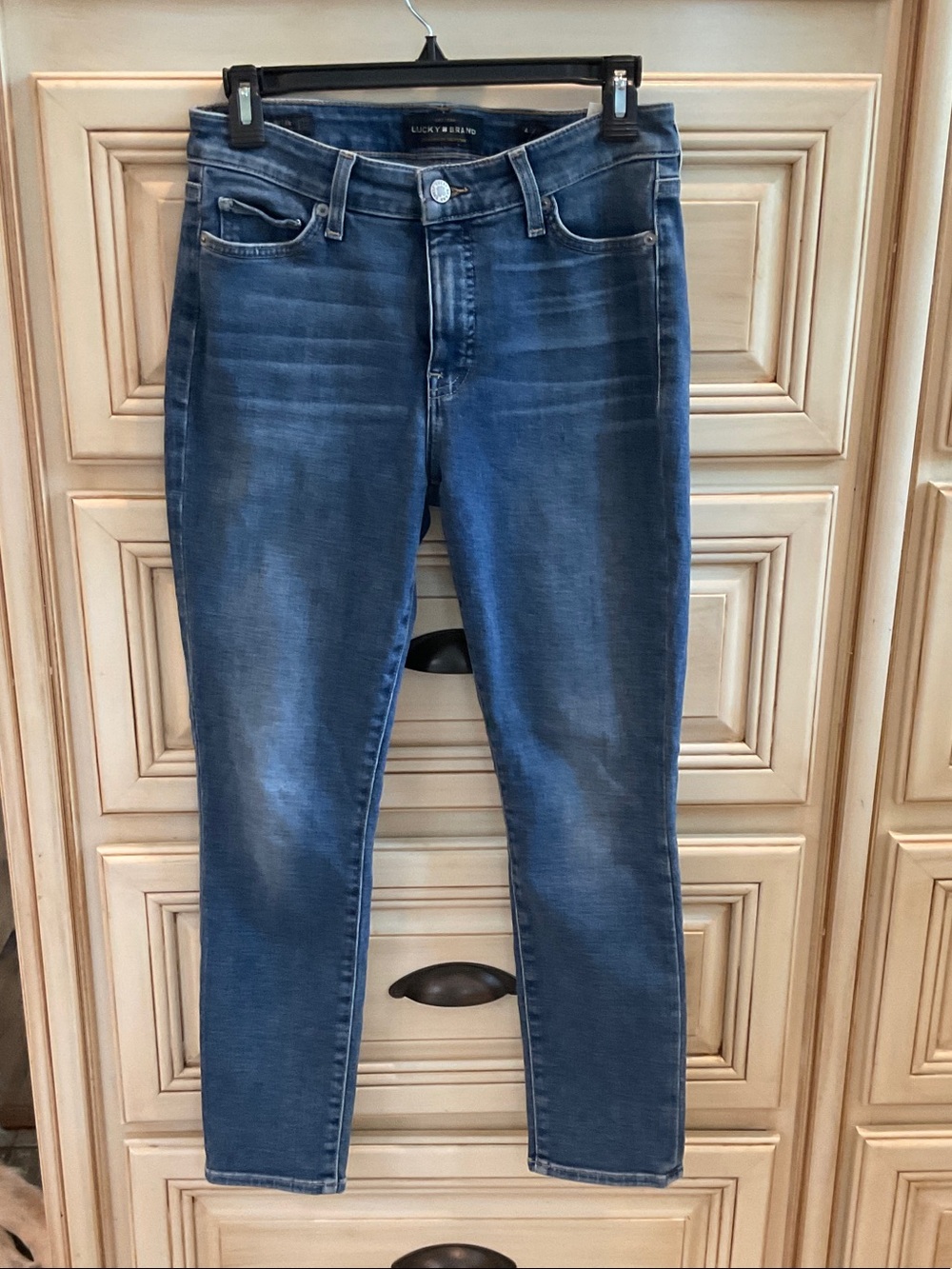 Lucky Brand Women's Medium Blue Skinny Jeans